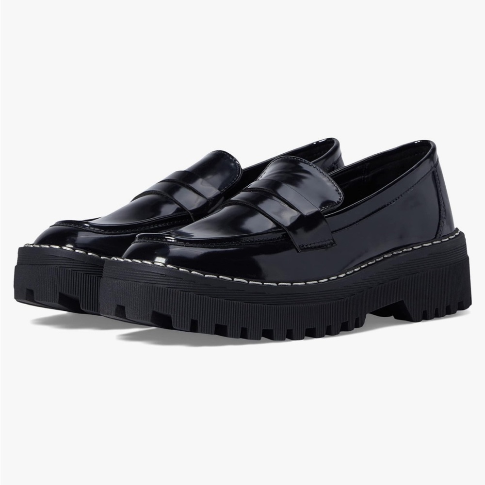 Old money Madden Girl Loafers 🖤